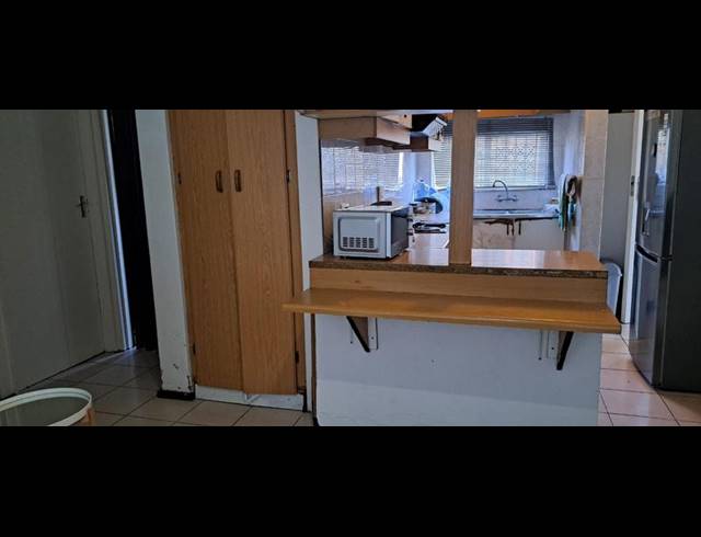 2 BEDROOM APARTMENT FOR SALE IN SYDENHAM